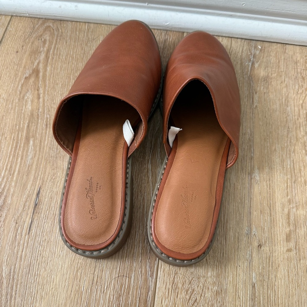 Universal Thread Brown Mules - Picture 2 of 4